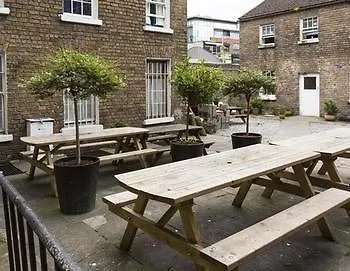 Backpackers Citi بيت شباب *